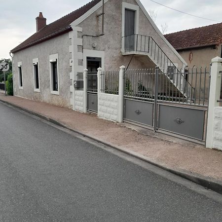 Maison Proche Le Pal 4Kms Thiel-sur-Acolin ภายนอก รูปภาพ