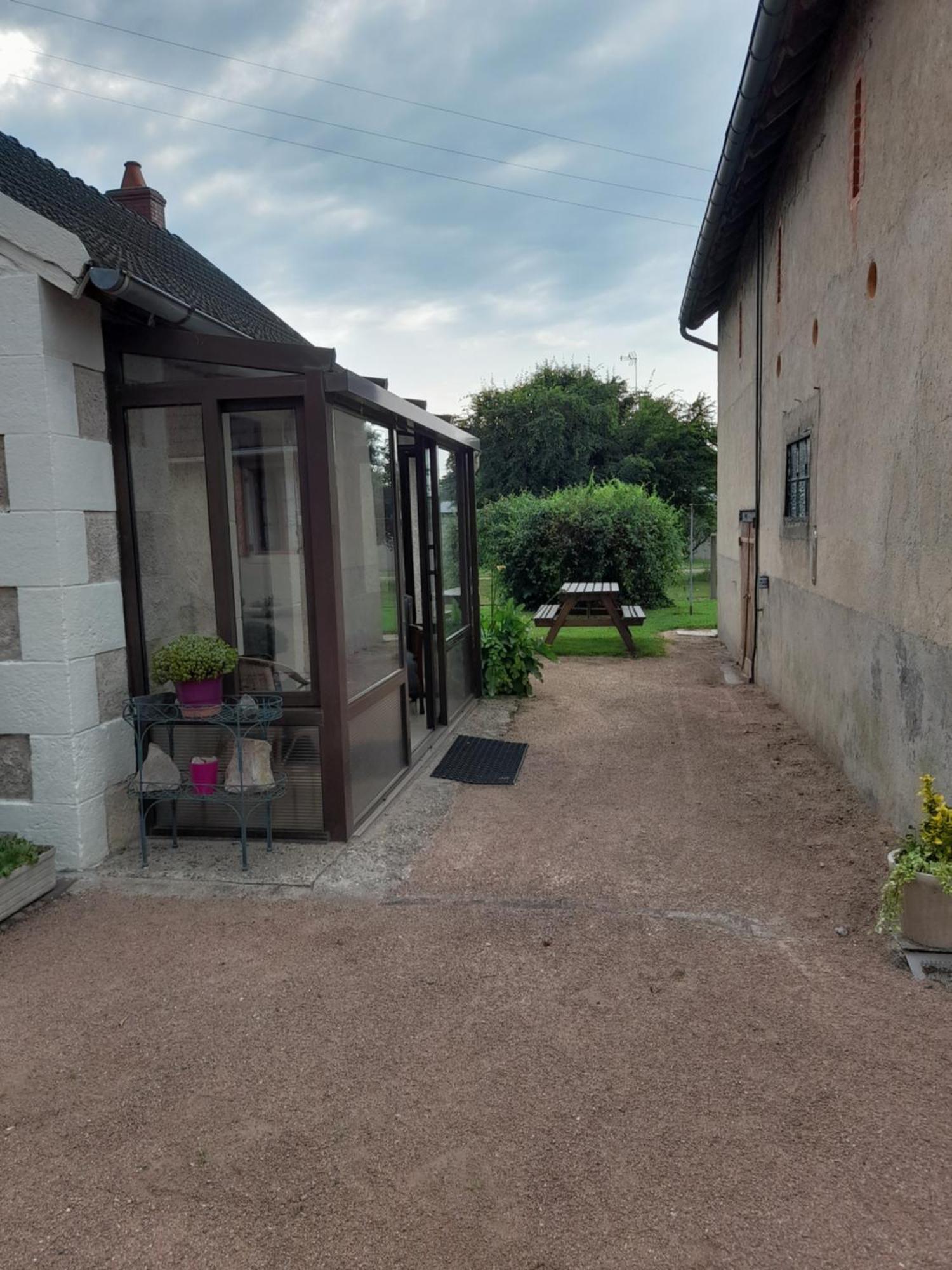 Maison Proche Le Pal 4Kms Thiel-sur-Acolin ภายนอก รูปภาพ